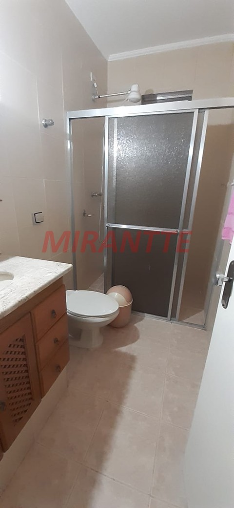 Sobrado de 149m² com 2 quartos em Água Fria