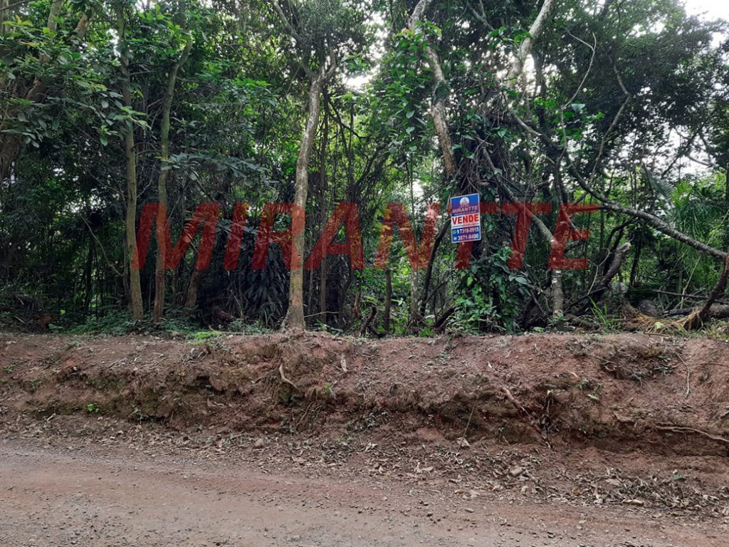 Terreno de 940m² em Serra Da Cantareira