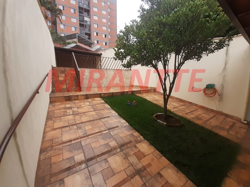 Sobrado de 200m² com 3 quartos em Vila Aurora