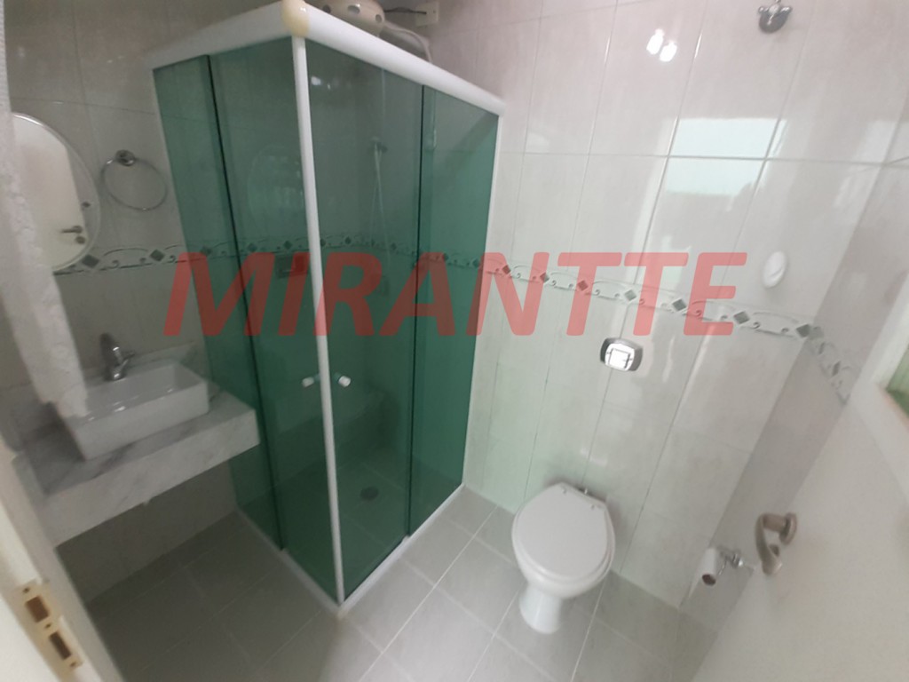 Sobrado de 200m² com 3 quartos em Vila Aurora