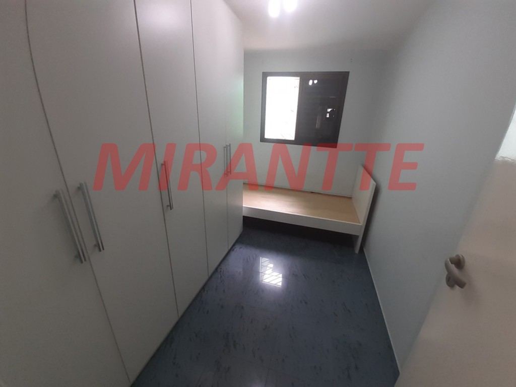 Sobrado de 200m² com 3 quartos em Vila Aurora
