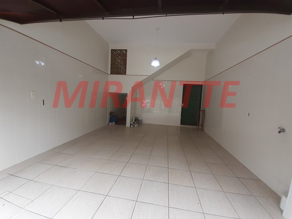 Sobrado de 200m² com 3 quartos em Vila Aurora