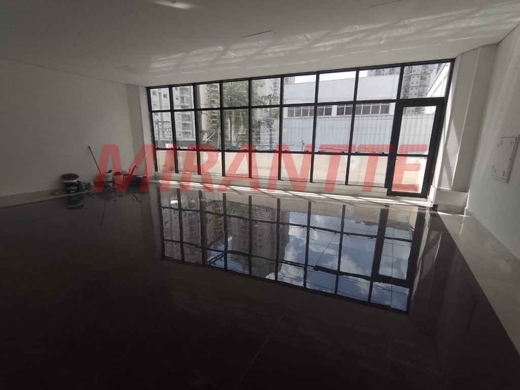 Comercial de 500m² em Água Branca