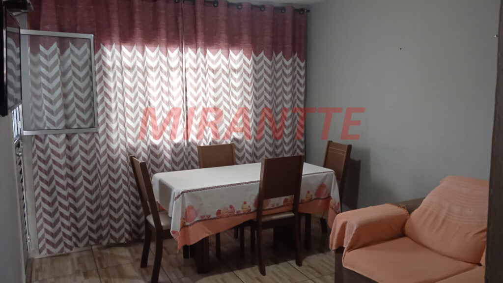Casa terrea de 130m² com 2 quartos em Jardim Peri