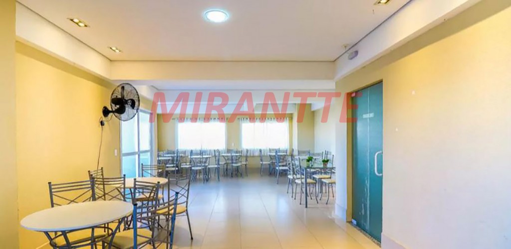 Apartamento de 60m² com 2 quartos em Vila Mazzei