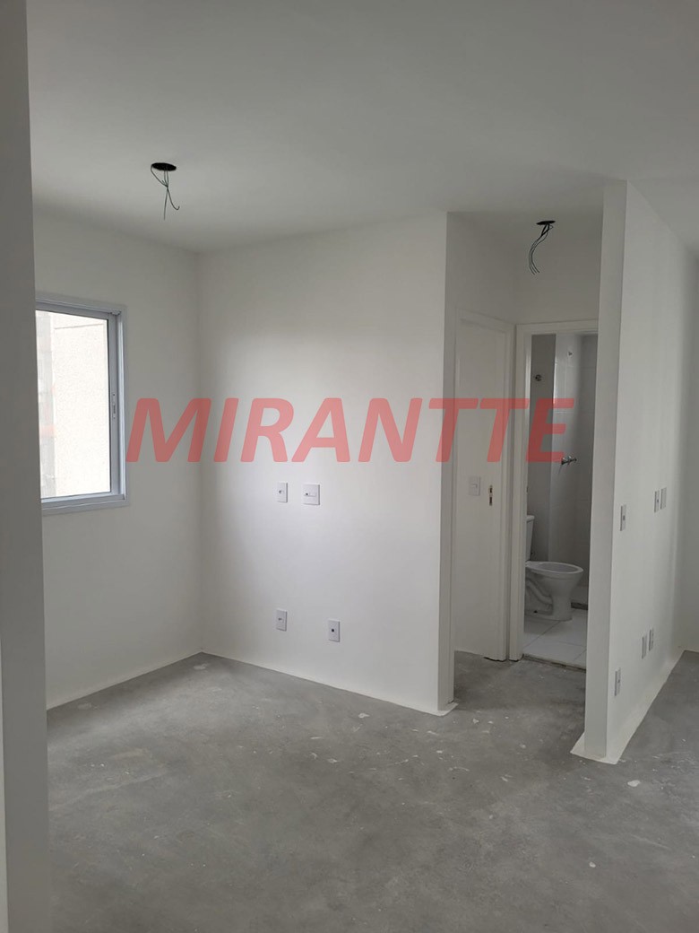 Apartamento de 41m² com 2 quartos em Vila Nova Cachoeirinha