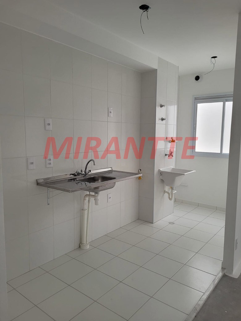 Apartamento de 41m² com 2 quartos em Vila Nova Cachoeirinha