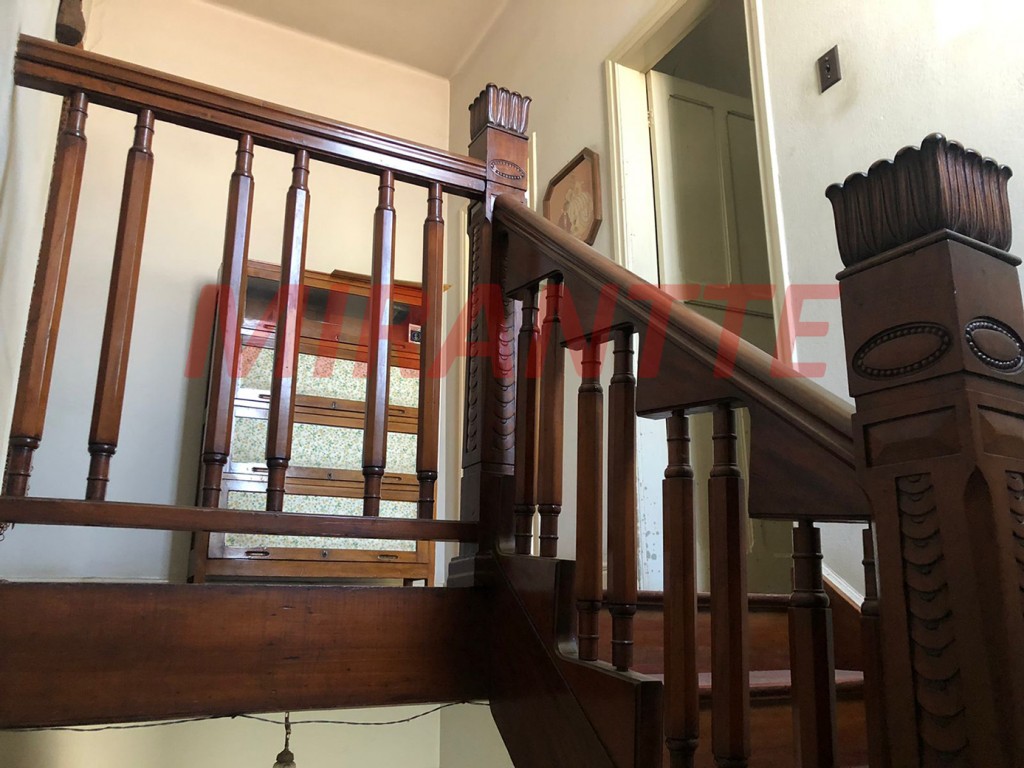 Sobrado de 220m² com 3 quartos em Horto Florestal