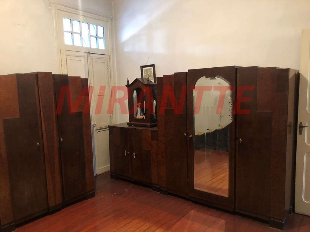 Sobrado de 220m² com 3 quartos em Horto Florestal