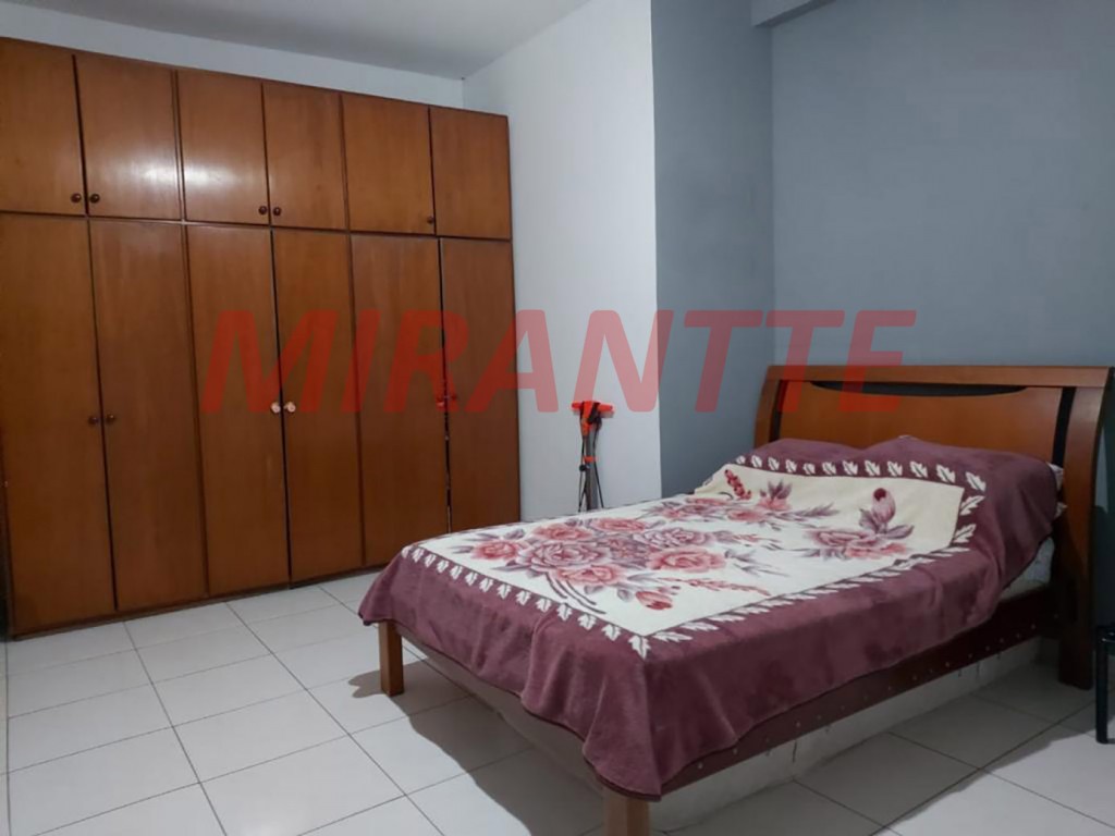 Sobrado de 500m² com 3 quartos em Vila Rosália