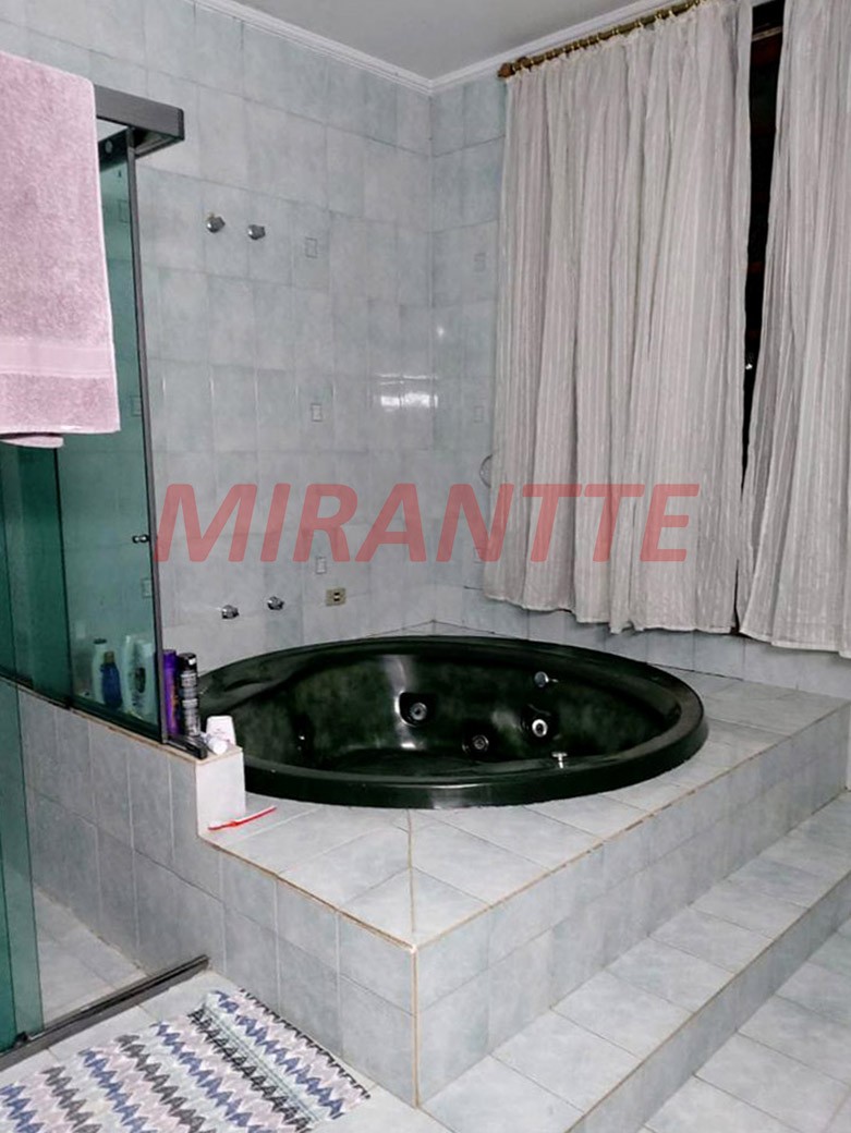 Sobrado de 500m² com 3 quartos em Vila Rosália