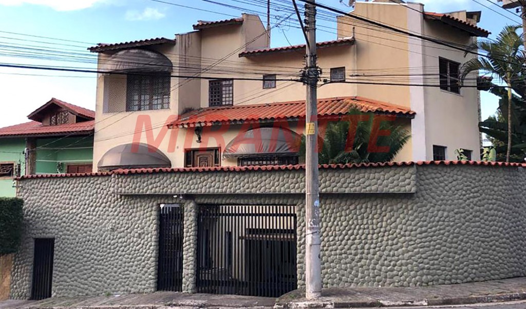Sobrado de 500m² com 3 quartos em Vila Rosália