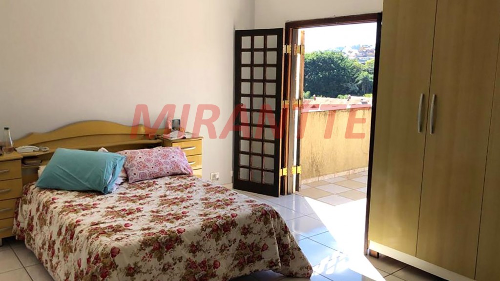 Sobrado de 500m² com 3 quartos em Vila Rosália
