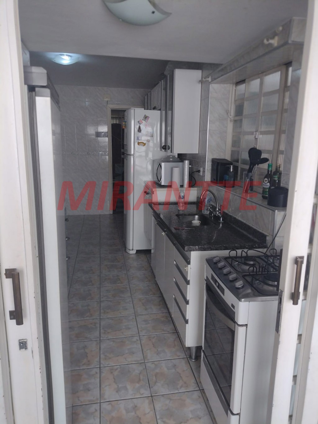 Sobrado com 2 quartos em Vila Nova Mazzei