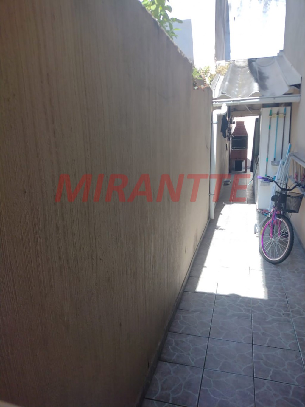 Sobrado com 2 quartos em Vila Nova Mazzei