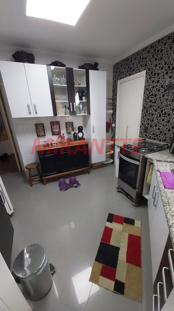 Apartamento de 110m² com 3 quartos em Água Fria