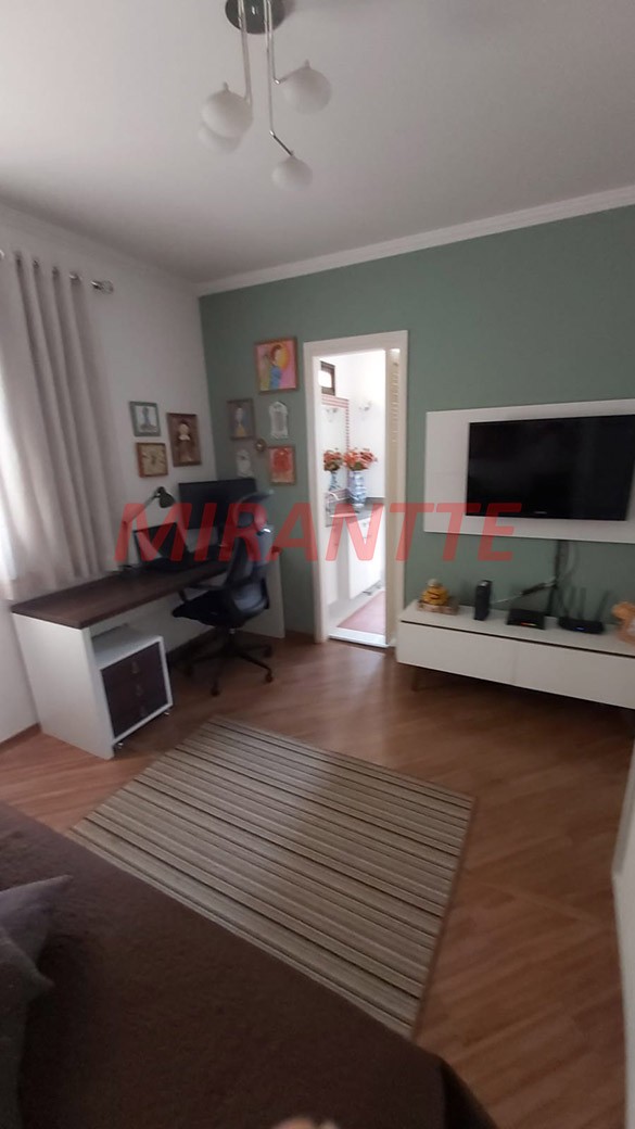 Apartamento de 110m² com 3 quartos em Água Fria