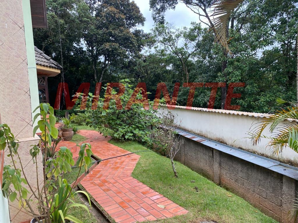 Sobrado de 230m² com 3 quartos em Serra da Cantareira