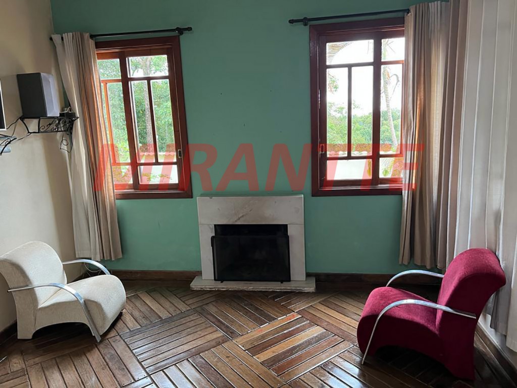 Sobrado de 230m² com 3 quartos em Serra da Cantareira
