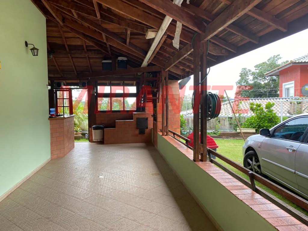 Sobrado de 230m² com 3 quartos em Serra da Cantareira