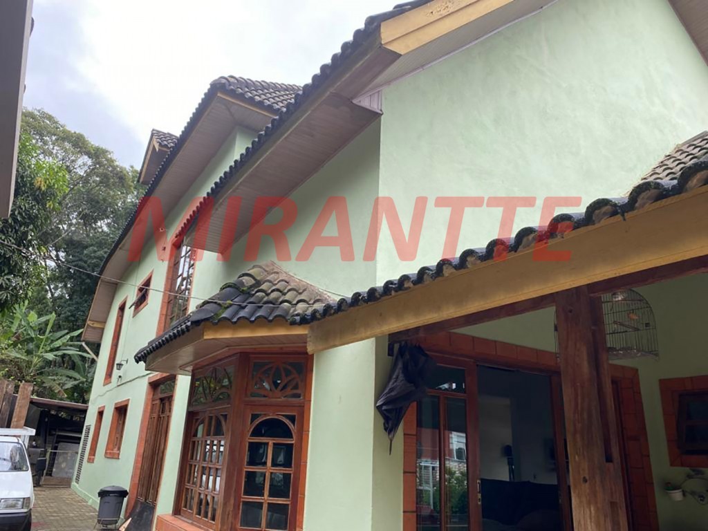 Sobrado de 230m² com 3 quartos em Serra da Cantareira