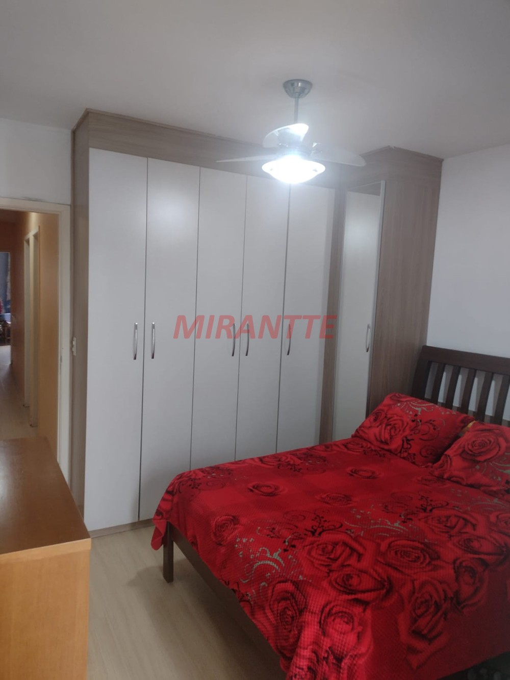 Sobrado de 146m² com 3 quartos em Vila Nivi