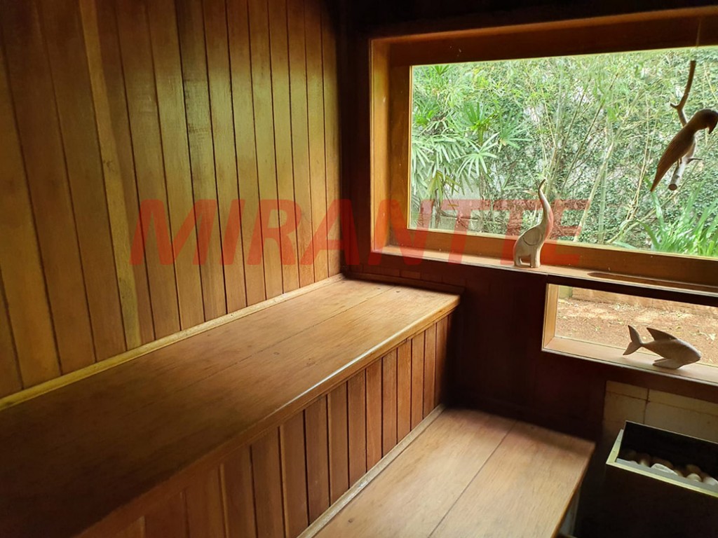 Sobrado de 324m² com 4 quartos em Serra da Cantareira