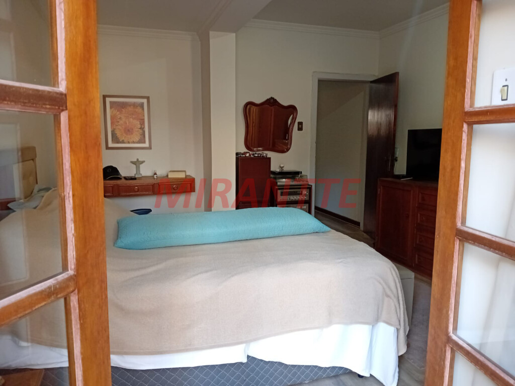 Sobrado de 127m² com 3 quartos em Santana