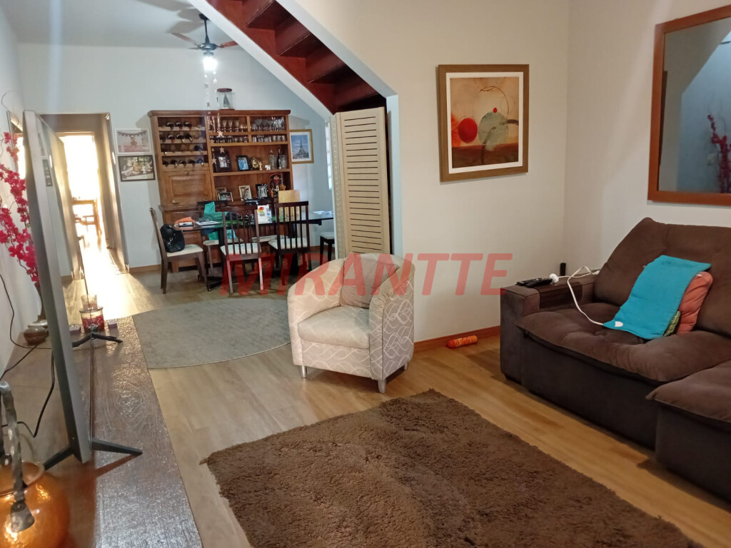 Sobrado de 127m² com 3 quartos em Santana