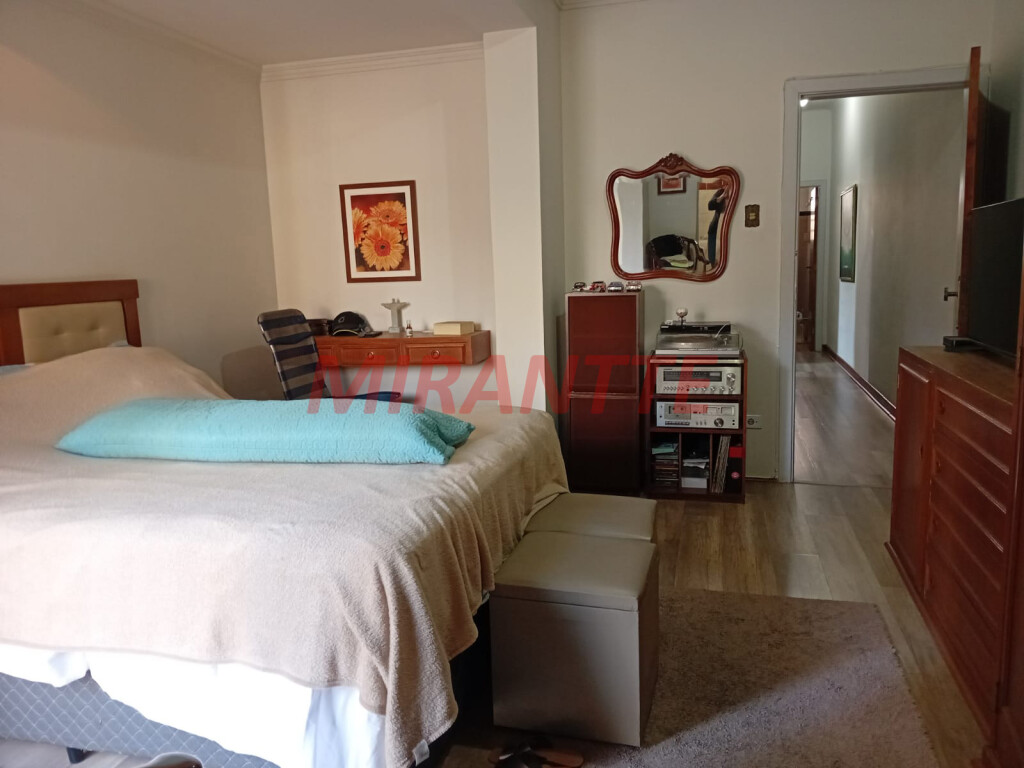 Sobrado de 127m² com 3 quartos em Santana