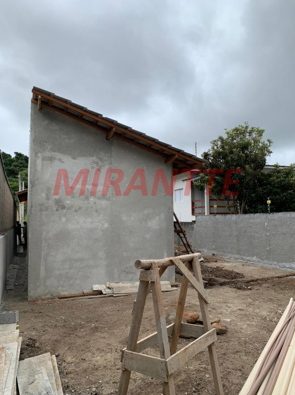 Casa terrea de 97m² com 4 quartos em JARDIM PAULISTA