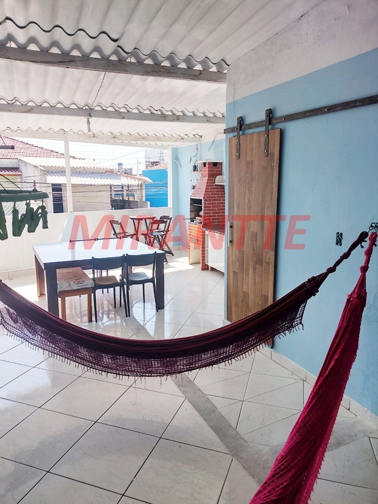 Sobrado de 217m² com 3 quartos em Jardim Brasil