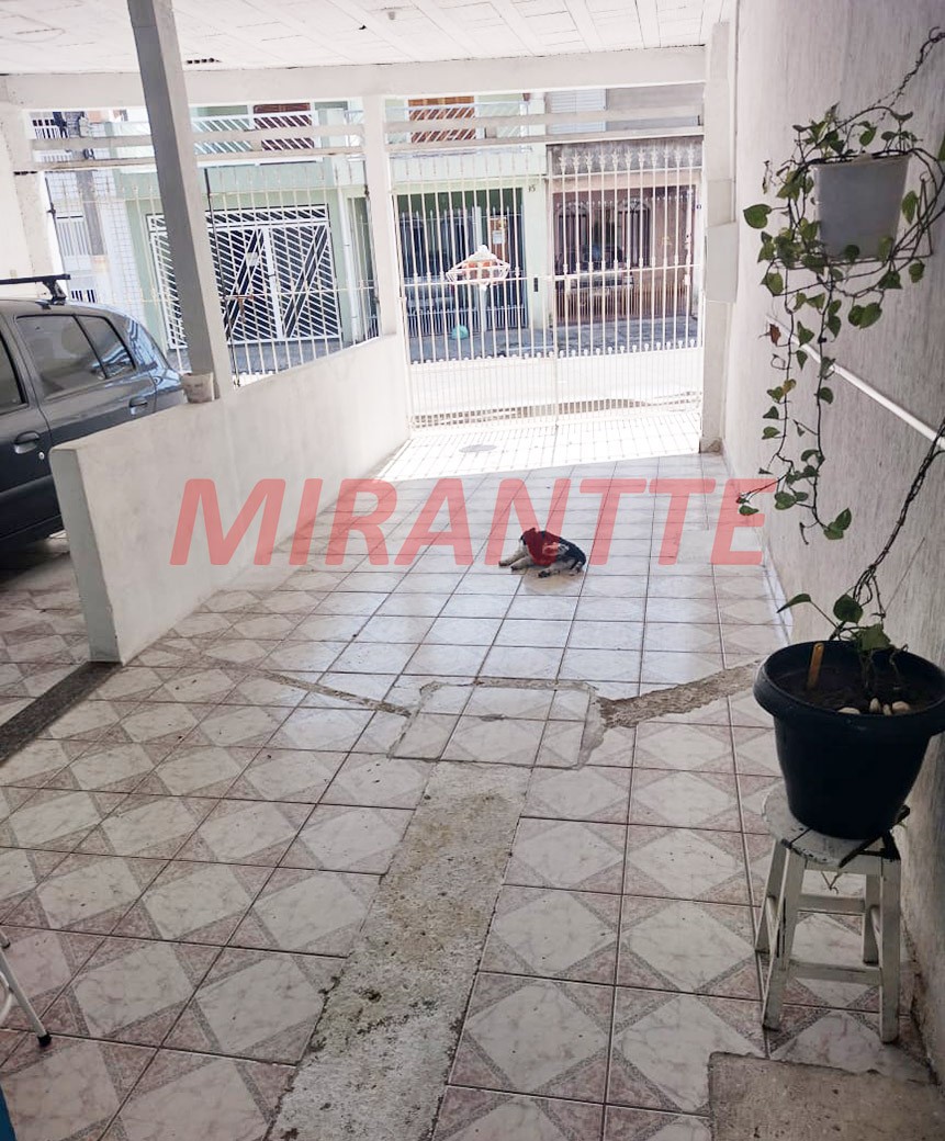 Sobrado de 217m² com 3 quartos em Jardim Brasil