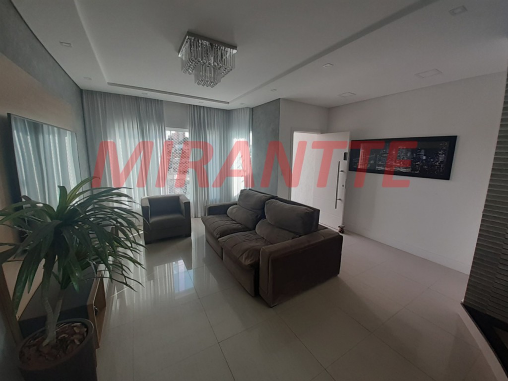 Sobrado de 230m² com 3 quartos em Imirim