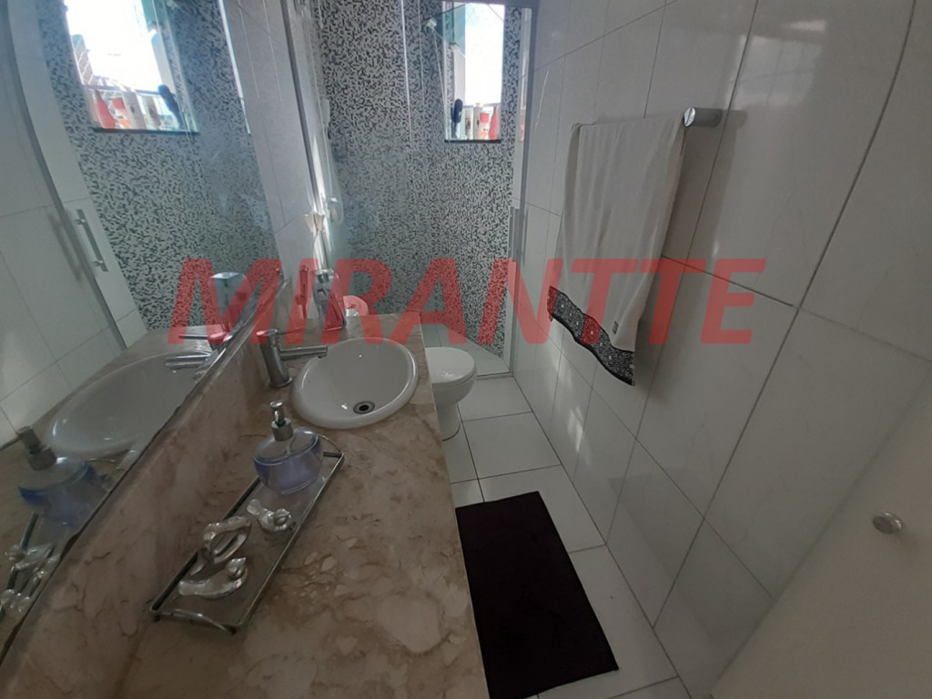 Sobrado de 230m² com 3 quartos em Imirim