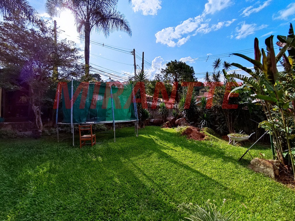 Casa terrea de 190m² com 4 quartos em Horto Florestal