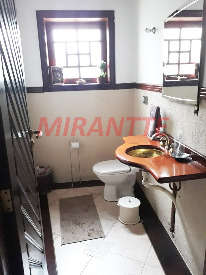 Sobrado de 800m² com 3 quartos em Atibaia Jardim