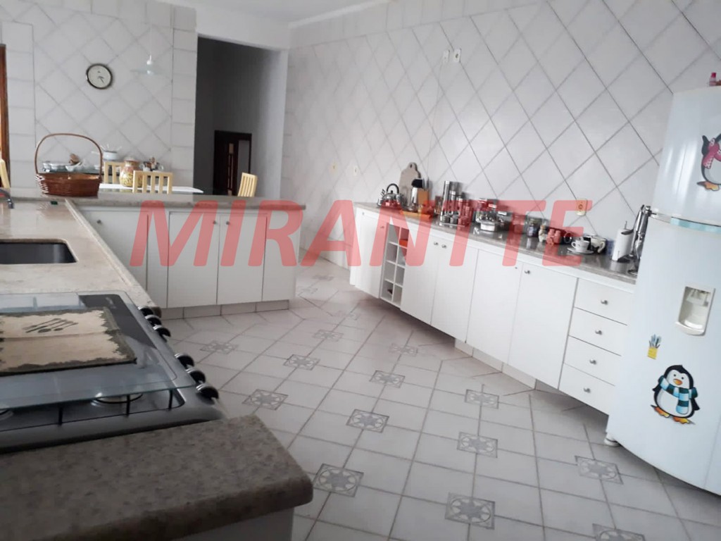 Sobrado de 800m² com 3 quartos em Atibaia Jardim