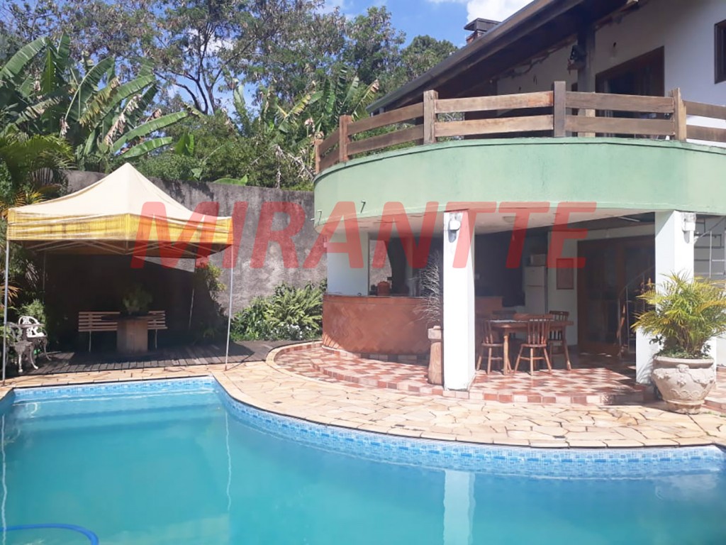 Sobrado de 800m² com 3 quartos em Atibaia Jardim