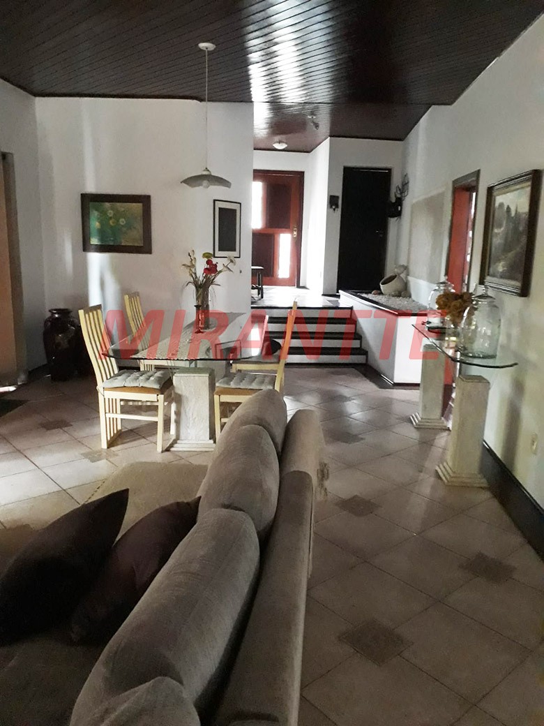 Sobrado de 800m² com 3 quartos em Atibaia Jardim