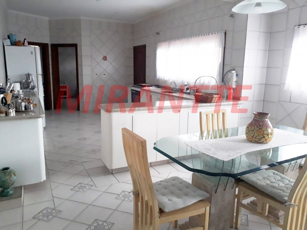 Sobrado de 800m² com 3 quartos em Atibaia Jardim