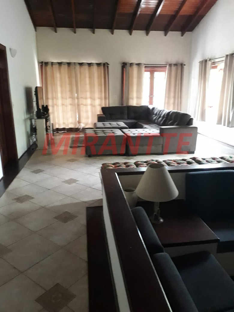 Sobrado de 800m² com 3 quartos em Atibaia Jardim