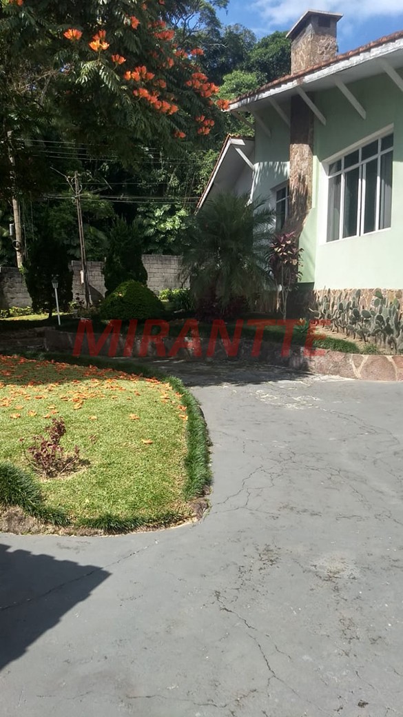 Casa terrea de 390m² com 4 quartos em Serra da Cantareira