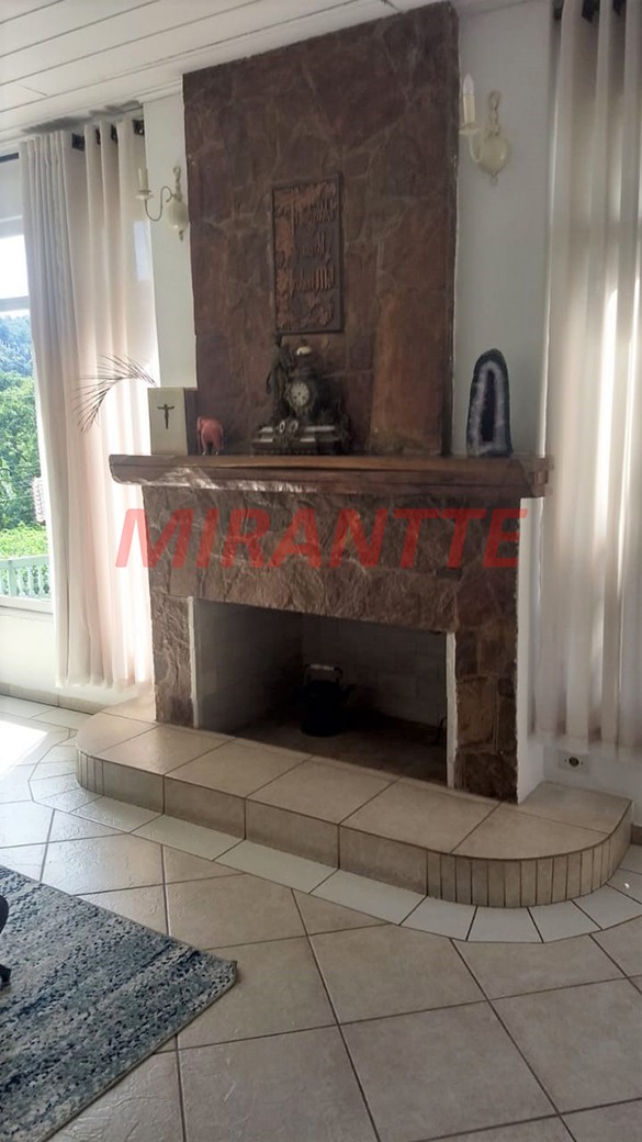 Casa terrea de 390m² com 4 quartos em Serra da Cantareira