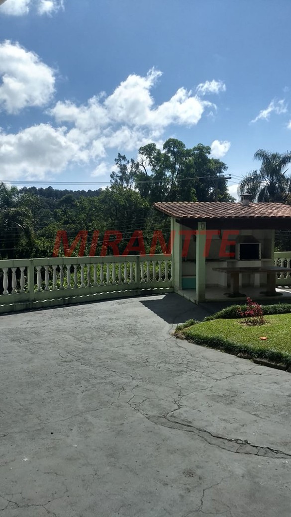 Casa terrea de 390m² com 4 quartos em Serra da Cantareira