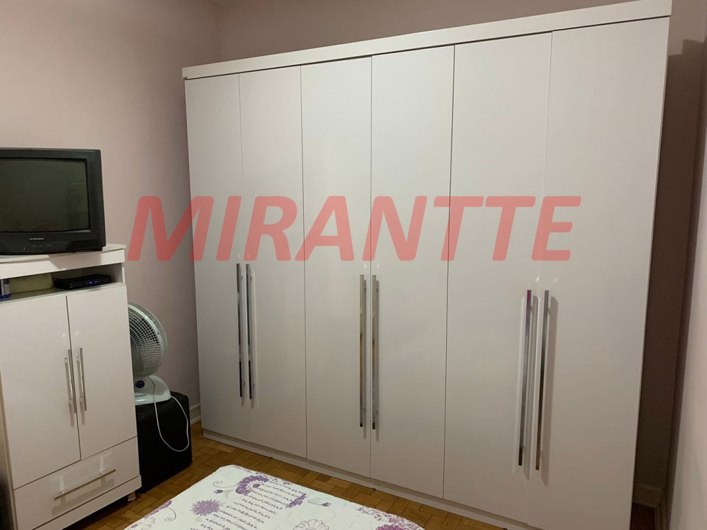 Sobrado de 150m² com 3 quartos em Água Fria
