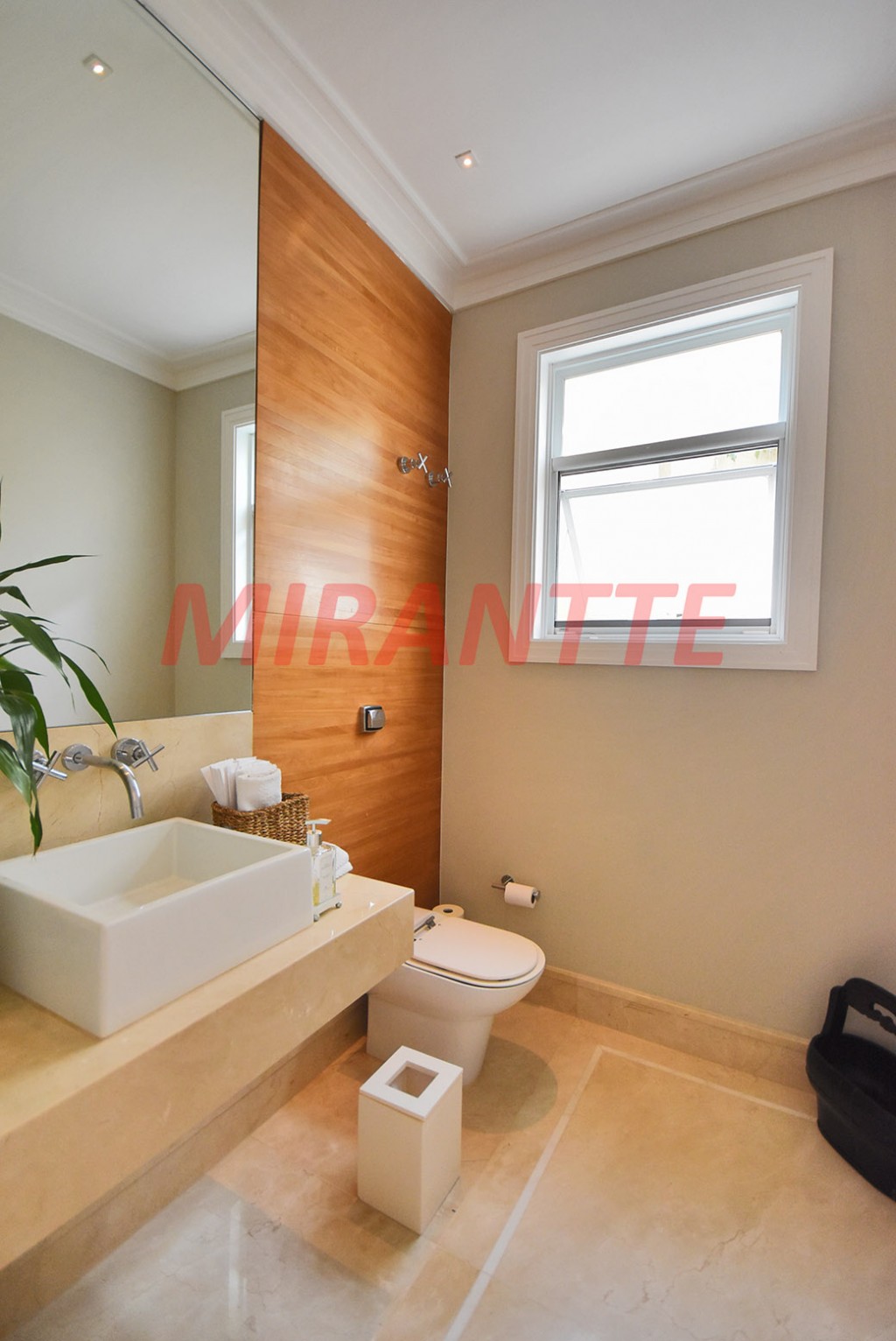 Sobrado de 500m² com 4 quartos em Morumbi
