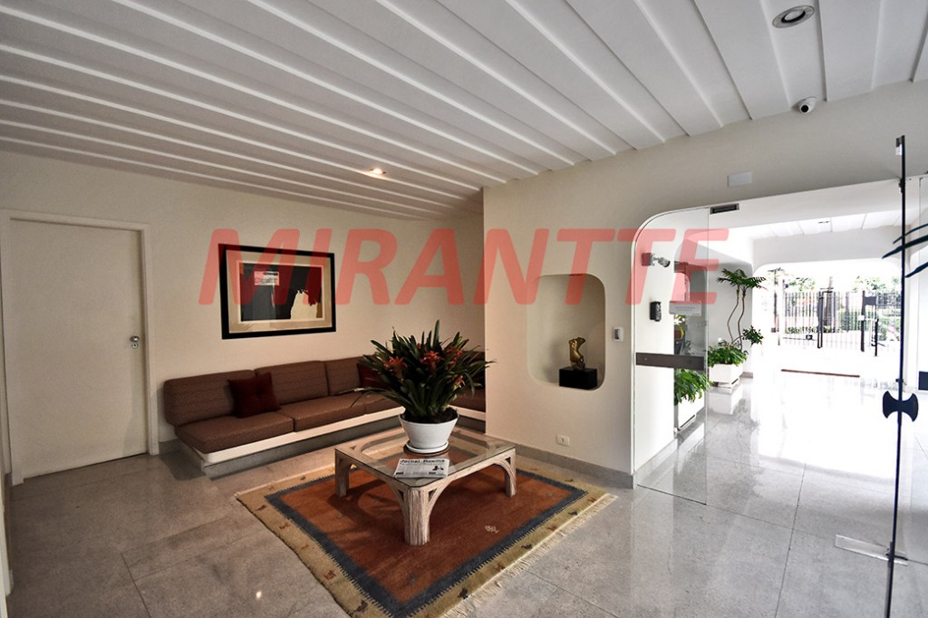Cobertura de 181m² com 3 quartos em Moema