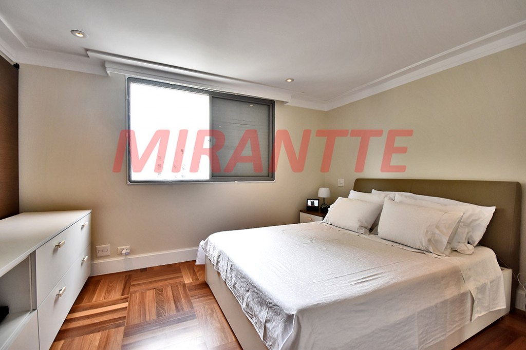 Cobertura de 181m² com 3 quartos em Moema