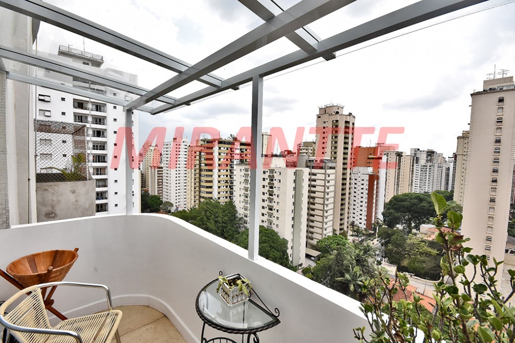 Cobertura de 181m² com 3 quartos em Moema
